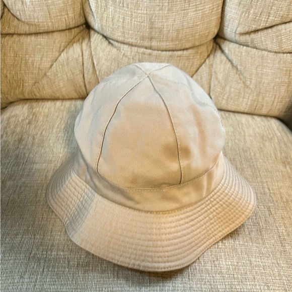 Vintage Burberry Reversible Round Bucket Hat - Picture 3 of 9